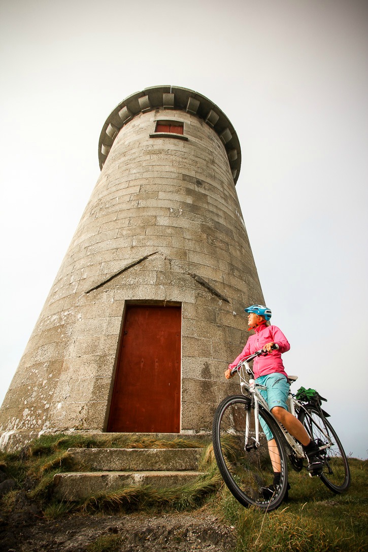 Cape Clear Island Lighthouse in Ireland I @KateCornfield I Destination Unknown